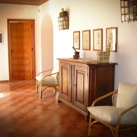 ヴィラ Villa La Chiocciola プーラ